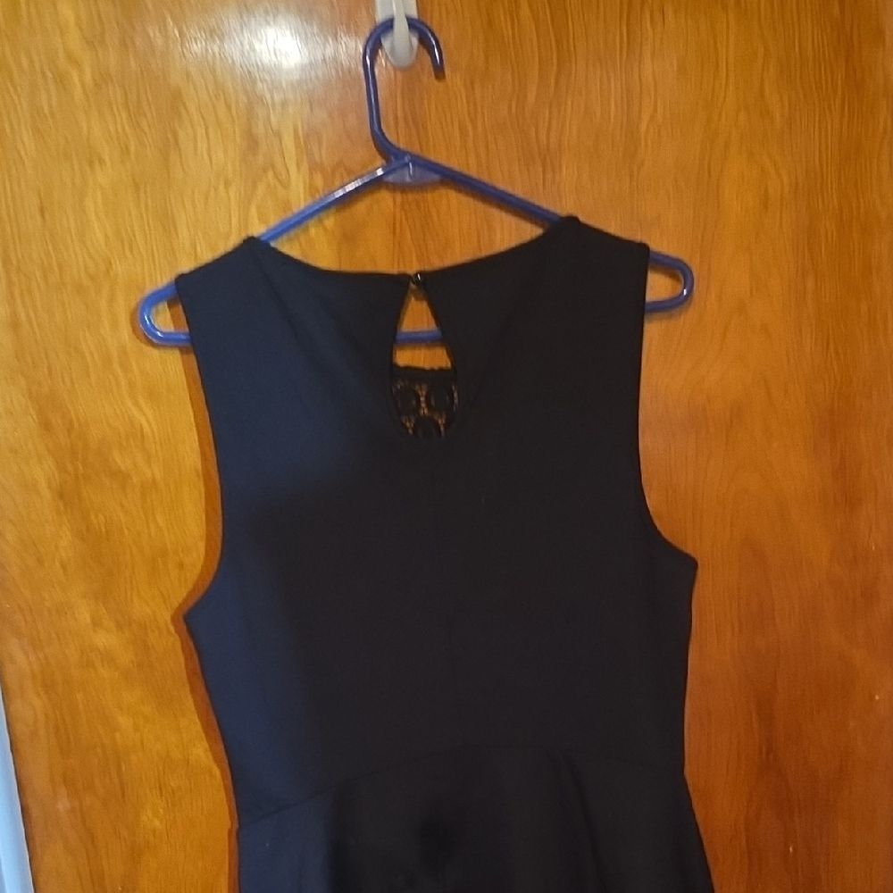 Torrid Black Sleeveless Blouse Peplum Bottom - Picture 4 of 4